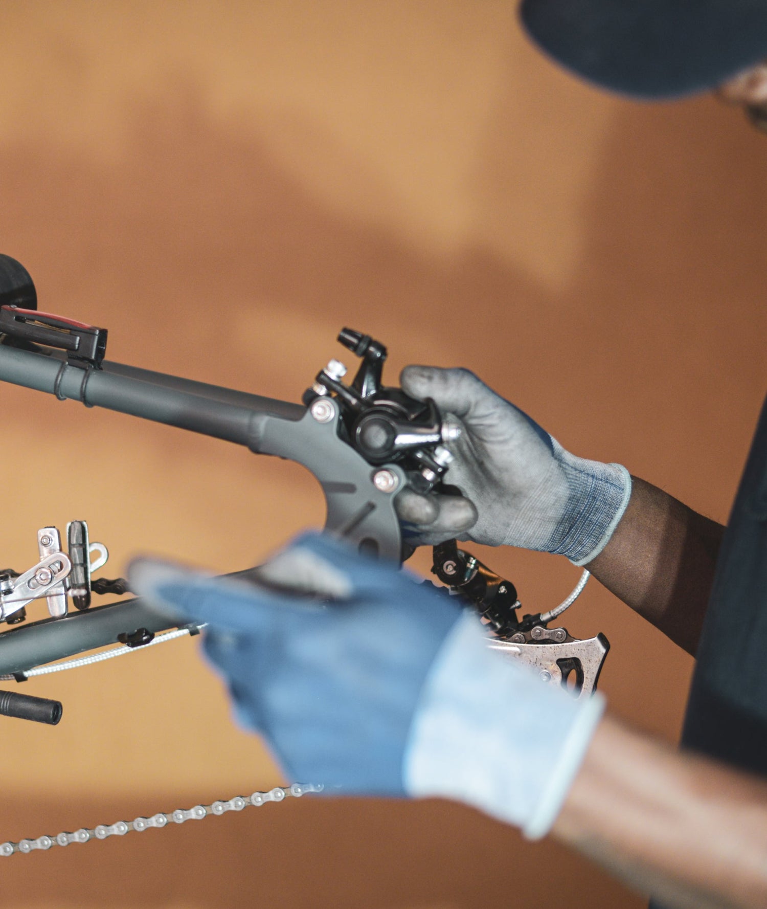 <b>Born in <span class="text-pink-dark">Belgium</span></b>